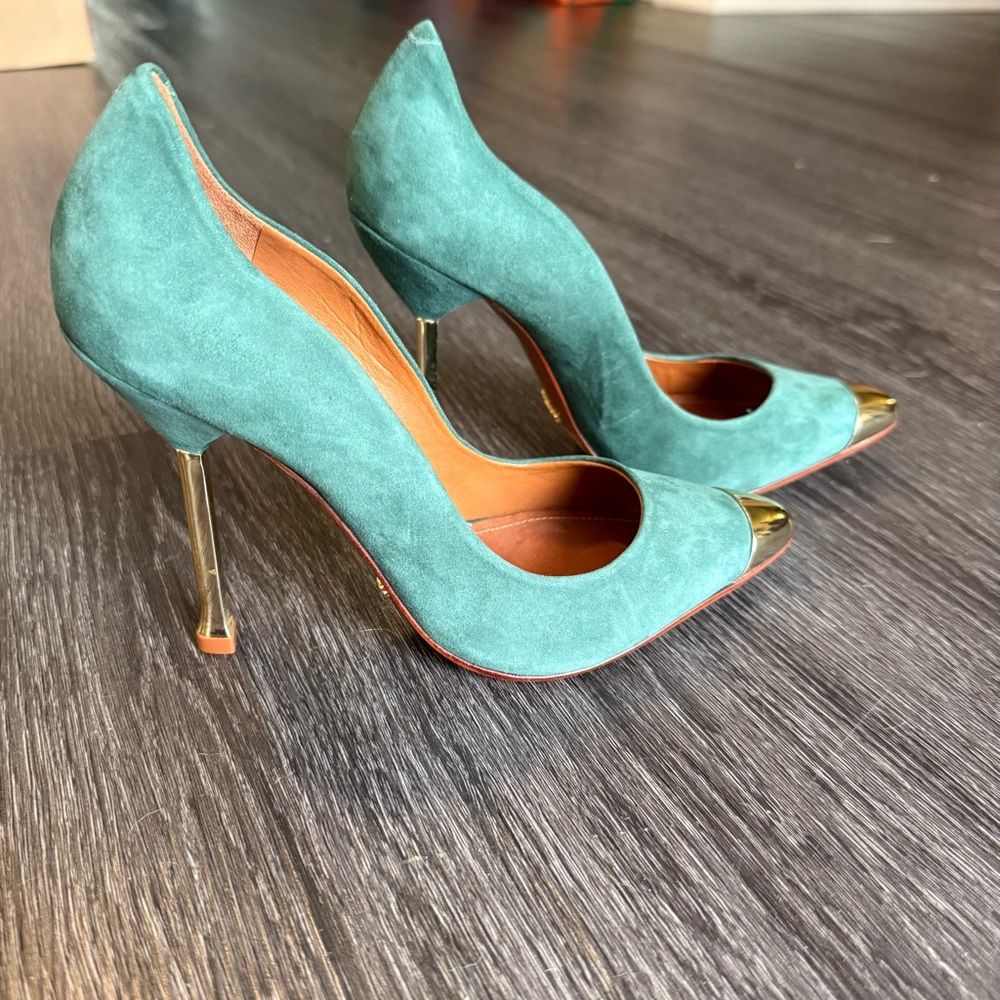SCHUTZ Green Suede and Gold Heel, 7, Lightly Worn
